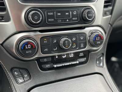 2018 Chevrolet Suburban, $25390. Photo 10