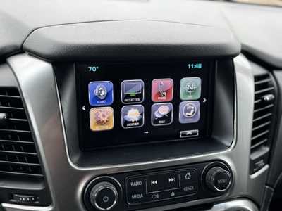 2018 Chevrolet Suburban, $25390. Photo 3