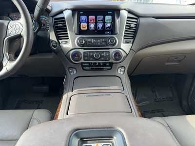 2017 Chevrolet Suburban, $28498. Photo 2