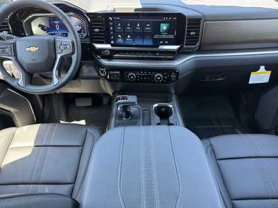 2025 Chevrolet 1500 Crew Cab, $69750.0. Photo 2