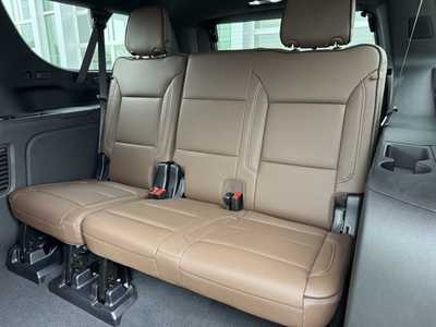 2025 Chevrolet Suburban, $92580.0. Photo 8