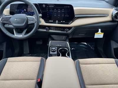 2026 Chevrolet Equinox, $36890.0. Photo 2
