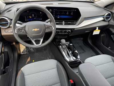 2025 Chevrolet Trax, $25485.0. Photo 8