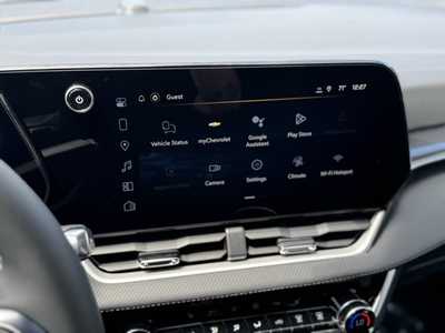 2026 Chevrolet Equinox, $34045.0. Photo 3