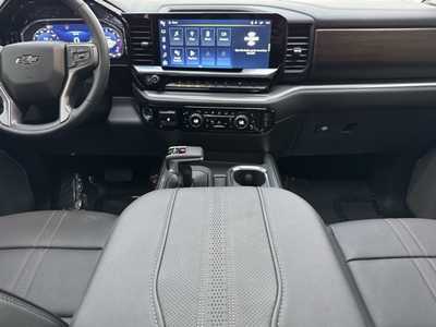 2024 Chevrolet 1500 Crew Cab, $58995. Photo 2