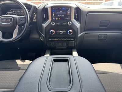 2020 GMC 1500 Crew Cab, $33895. Photo 2