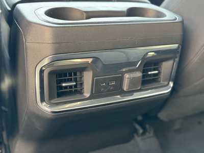 2020 GMC 1500 Crew Cab, $33895. Photo 7