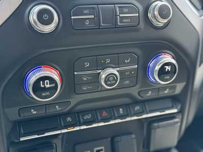 2020 GMC 1500 Crew Cab, $33895. Photo 9