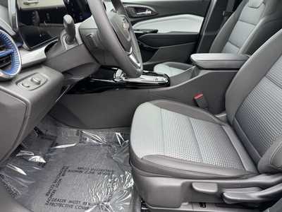 2025 Chevrolet Trax, $25485.0. Photo 5