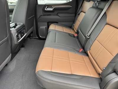 2025 Chevrolet 1500 Crew Cab, $74245.0. Photo 7
