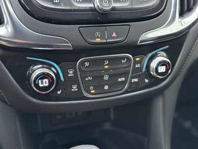 2022 Chevrolet Equinox, $26090. Photo 9