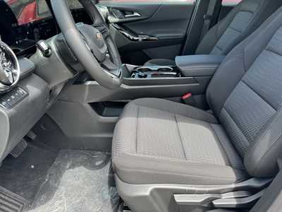 2026 Chevrolet Equinox, $31995.0. Photo 5