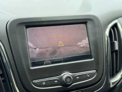 2022 Chevrolet Equinox, $26695. Photo 4