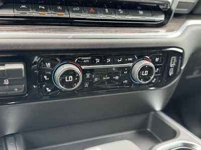 2025 Chevrolet 1500 Crew Cab, $66705.0. Photo 11