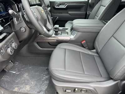 2025 Chevrolet 1500 Crew Cab, $66705.0. Photo 5