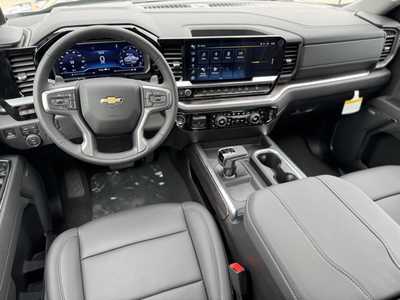 2025 Chevrolet 1500 Crew Cab, $66705.0. Photo 9