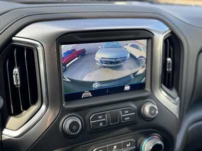 2022 Chevrolet 1500 Crew Cab, $44595. Photo 4