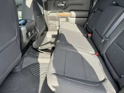 2022 Chevrolet 1500 Crew Cab, $44595. Photo 6