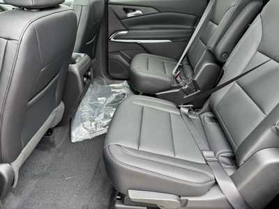 2025 Chevrolet Traverse, $48195.0. Photo 7