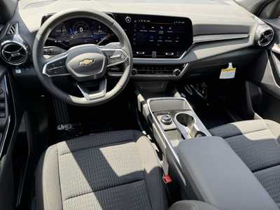 2026 Chevrolet Equinox, $31490. Photo 8