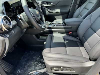 2026 Chevrolet Equinox, $33045.0. Photo 5