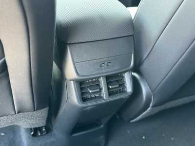 2026 Chevrolet Equinox, $33045.0. Photo 7