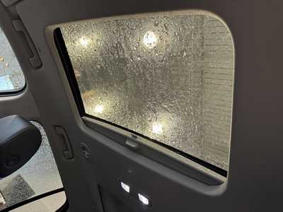 2021 Chevrolet Traverse, $36595. Photo 6