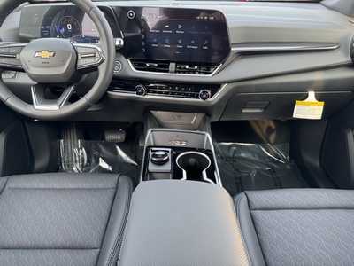 2026 Chevrolet Equinox, $33540.0. Photo 2