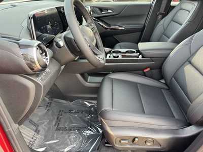 2026 Chevrolet Equinox, $33540.0. Photo 5