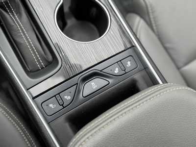2018 Chevrolet Impala, $17995. Photo 11