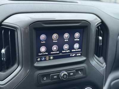 2022 Chevrolet 1500 Crew Cab, $34595. Photo 3
