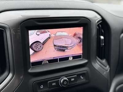 2022 Chevrolet 1500 Crew Cab, $34595. Photo 4