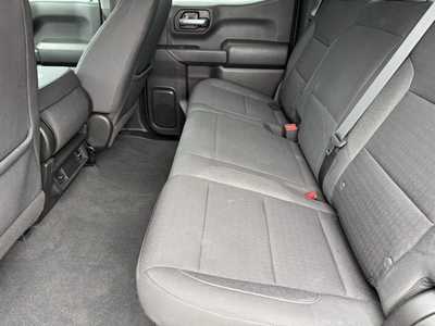 2022 Chevrolet 1500 Crew Cab, $34595. Photo 6