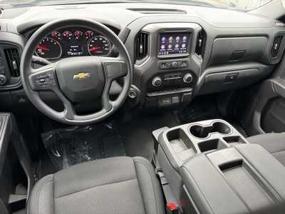 2022 Chevrolet 1500 Crew Cab, $34595. Photo 7