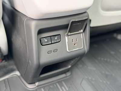 2025 Cadillac Optiq, $58890.0. Photo 10