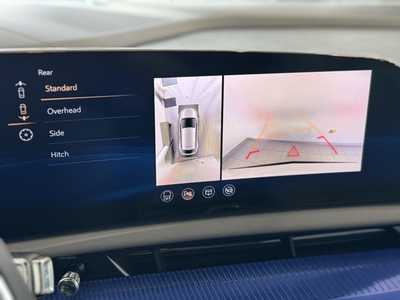 2025 Cadillac Optiq, $58890.0. Photo 4