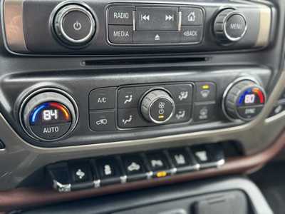 2016 Chevrolet 3500 Crew Cab, $43995. Photo 9