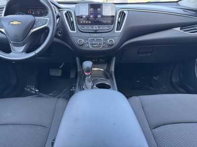 2021 Chevrolet Malibu, $17995. Photo 2