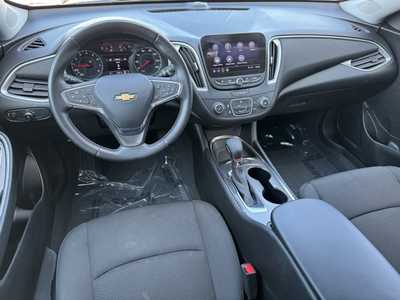 2021 Chevrolet Malibu, $17995. Photo 7