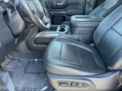 2020 Chevrolet 2500 Crew Cab, $49995. Photo 5