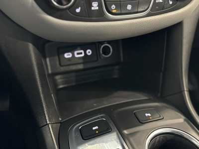 2023 Chevrolet Equinox, $24395. Photo 10