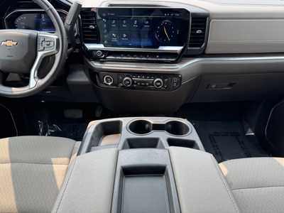 2023 Chevrolet 1500 Crew Cab, $39880. Photo 2