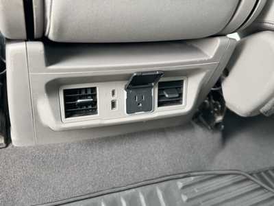 2023 Chevrolet 1500 Crew Cab, $39880. Photo 7