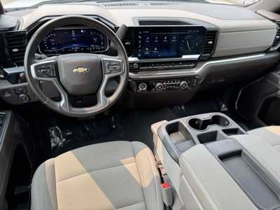 2023 Chevrolet 1500 Crew Cab, $39880. Photo 8