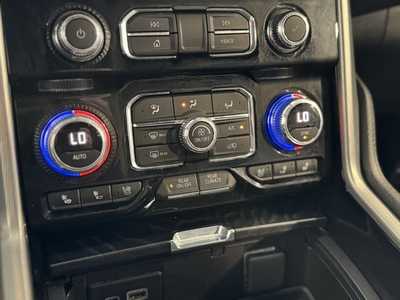 2022 GMC Yukon XL, $59995. Photo 10