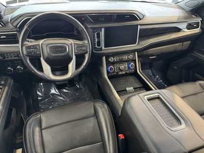 2022 GMC Yukon XL, $59995. Photo 8