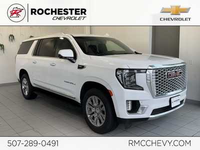 2022 GMC Yukon XL, $59995. Photo 1