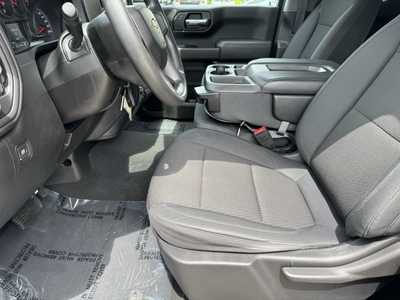 2019 Chevrolet 1500 Ext Cab, $28395. Photo 5