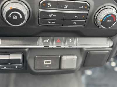 2019 Chevrolet 1500 Ext Cab, $28395. Photo 9