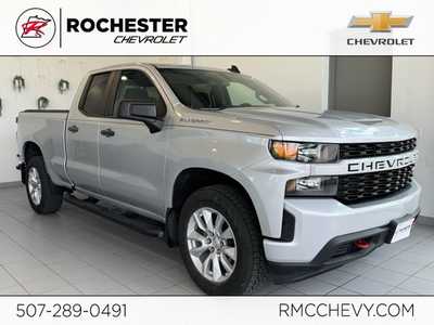 2019 Chevrolet 1500 Ext Cab, $28395. Photo 1
